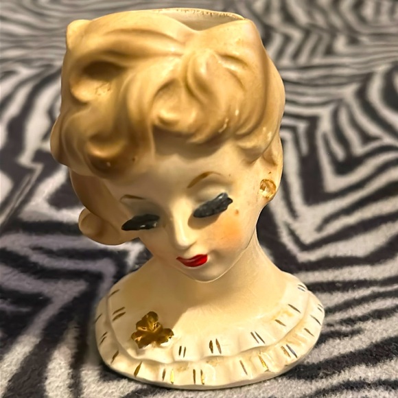 NAPCO Mid Century 1950's Lady Head Vase 3 1/2" Tall CF6060 National Potteries - Picture 2 of 6